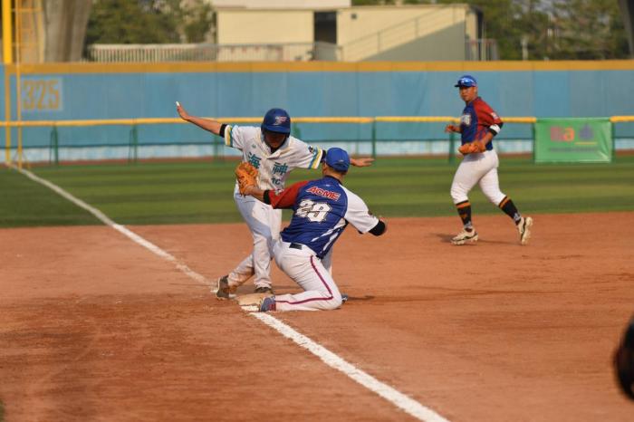 2025年“熊猫杯”中国慢投垒球联赛揭幕战北京启