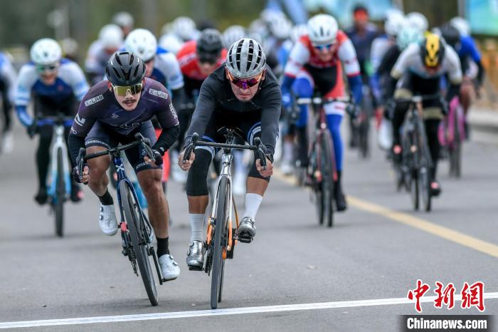 中国·榆林第三届沿黄观光路国际自行车赛收官战