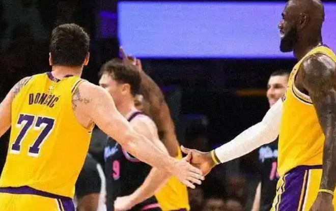 雷霆锁定榜首冲击联盟第一 湖人冲击九连胜火箭