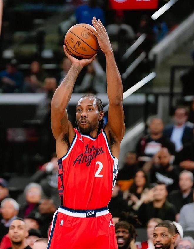 雷霆锁定榜首冲击联盟第一 湖人冲击九连胜火箭